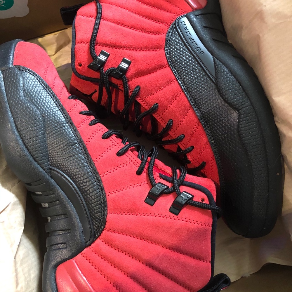 Jordan 12 reverse flu game